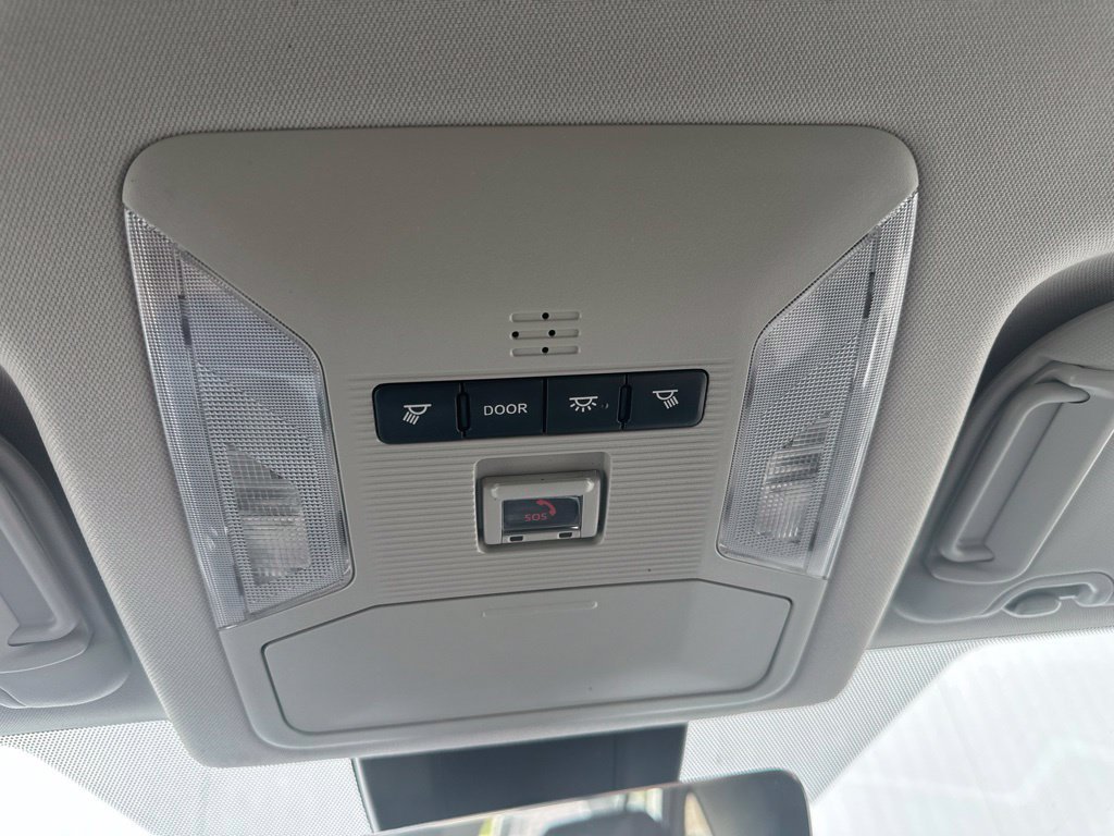 Used 2021 Toyota RAV4 XLE w/ Carpet Mat Package (TMS) AWD/4WD image 45