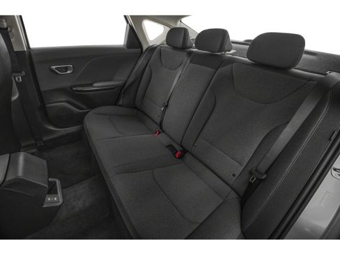 New 2025 Kia K4 LXS image 8