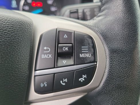 Used 2022 Ford Explorer XLT image 8