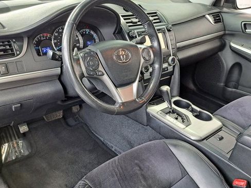 Used 2012 Toyota Camry SE w/ Leather Pkg image 8