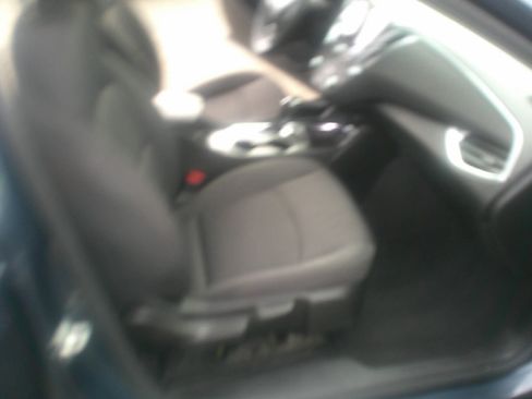 Used 2020 Chevrolet Malibu LT FWD image 18