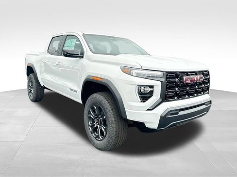 Used 2024 GMC Canyon Elevation RWD image 2