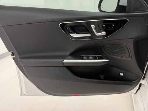 Used 2024 Mercedes-Benz C 300 Sedan image 29