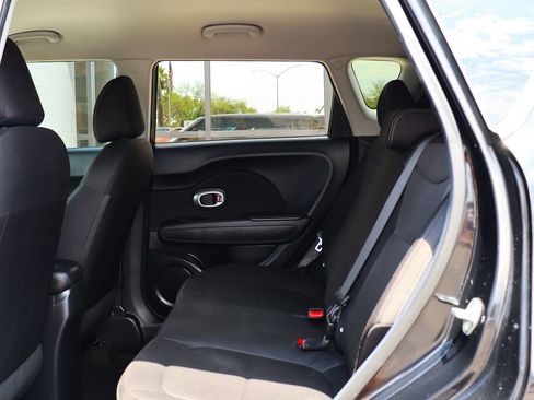 Used 2017 Kia Soul FWD image 33