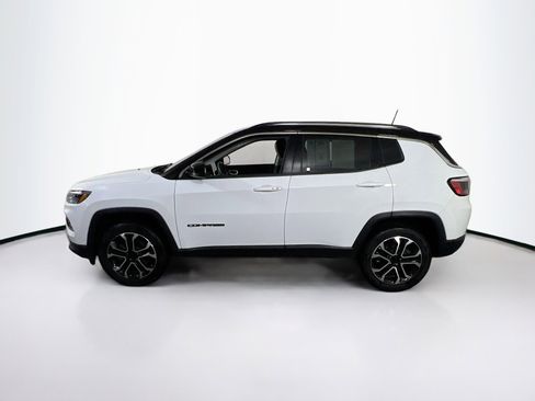Used 2022 Jeep Compass Limited image 8