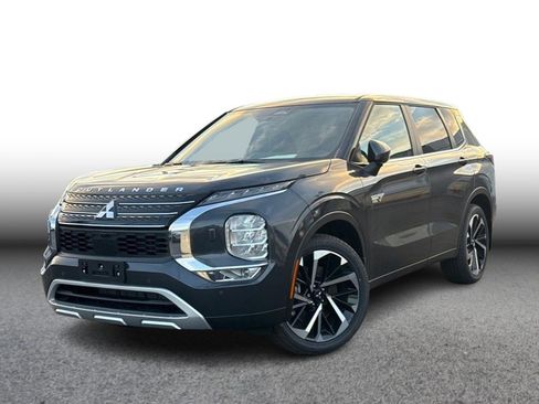 Used 2025 Mitsubishi Outlander SE AWD/4WD image 1