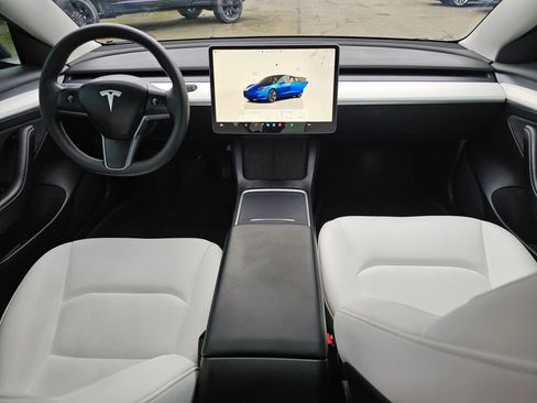 Used 2022 Tesla Model 3 Long Range image 15