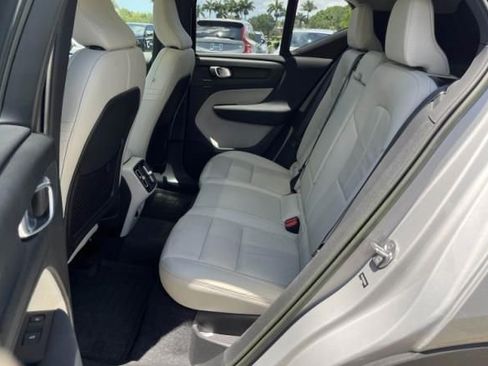 Used 2023 Volvo XC40 B5 Plus w/ Driver Assist Package AWD/4WD image 16