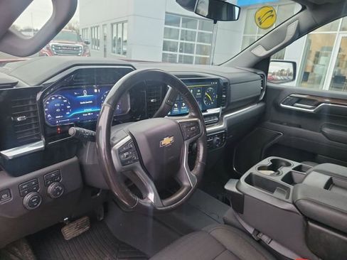 Used 2022 Chevrolet Silverado 1500 LT image 14