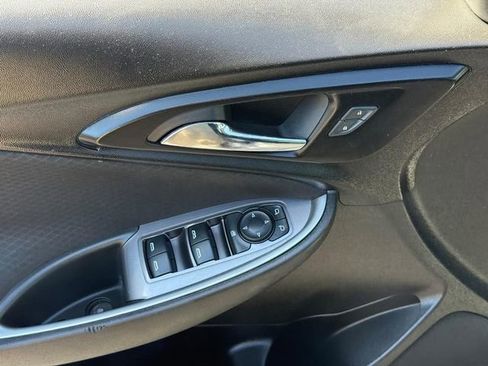 Used 2023 Chevrolet Malibu LT FWD image 15