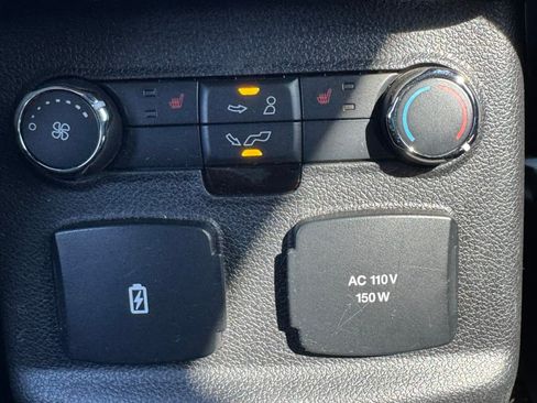 Used 2019 Ford Explorer Limited AWD/4WD image 14