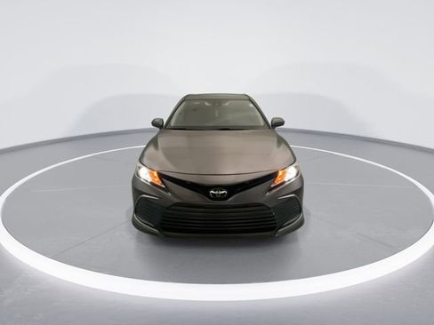 Used 2023 Toyota Camry LE FWD image 9