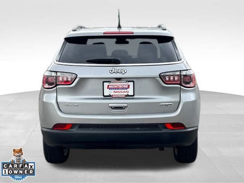 Used 2022 Jeep Compass Latitude image 4