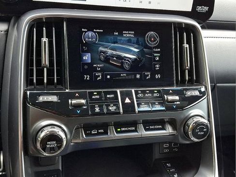 Used 2024 Lexus LX 600 F Sport AWD/4WD image 20