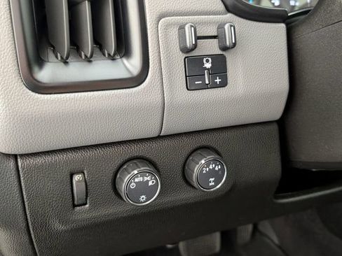 Used 2019 Chevrolet Colorado W/T w/ Custom Special Edition image 20