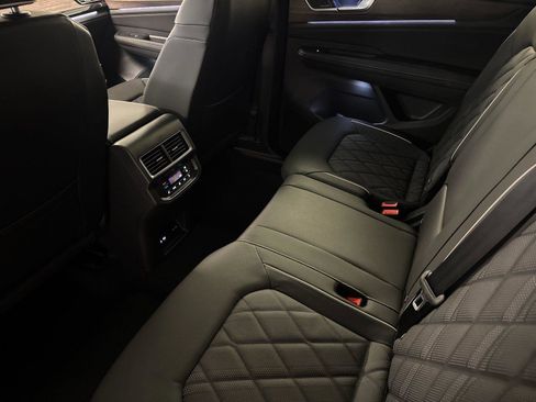 New 2026 Volkswagen Atlas SEL Premium R-Line image 11