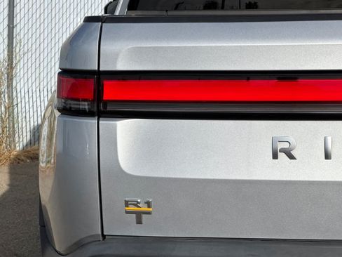 Used 2022 Rivian R1T Adventure AWD/4WD image 20