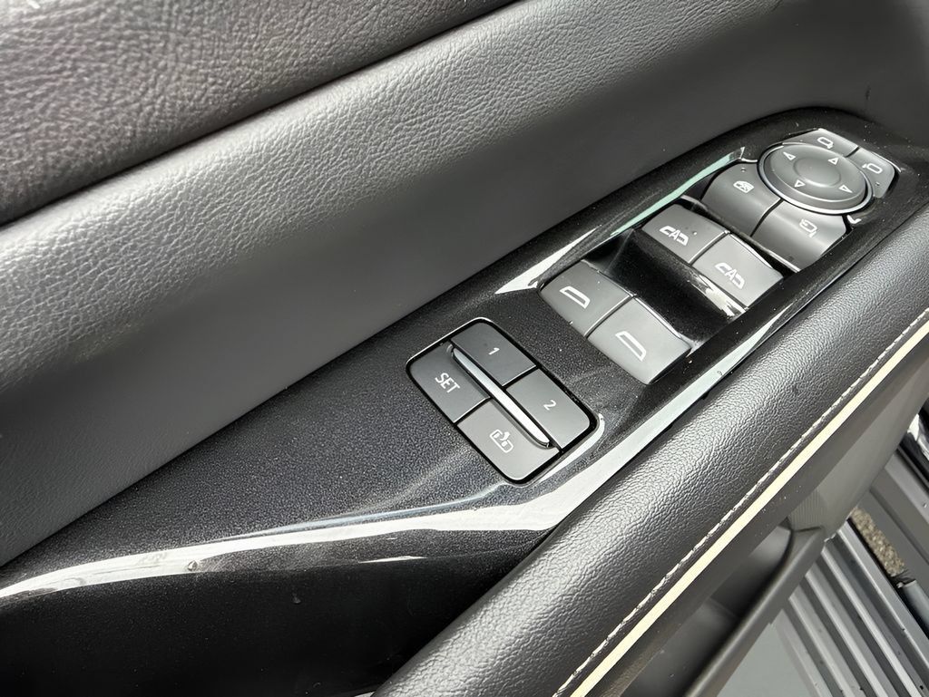 Used 2023 Cadillac Escalade ESV Sport w/ Touring Package AWD/4WD image 11