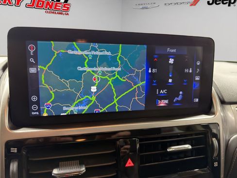 Used 2023 Lexus GX 460 Premium w/ Premium Package image 33