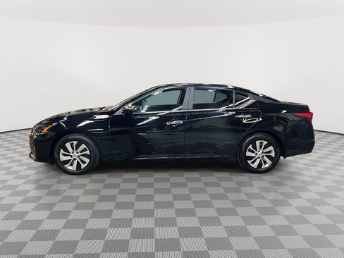 Used 2025 Nissan Altima 2.5 S FWD image 6