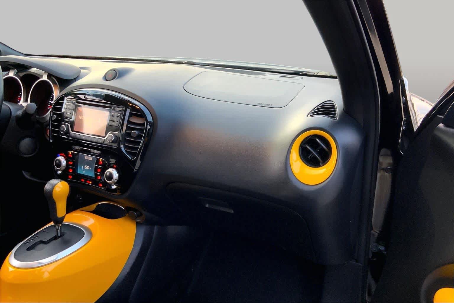 Used 2016 Nissan Juke SV FWD image 19