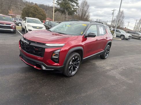 Used 2025 Chevrolet Equinox RS image 4