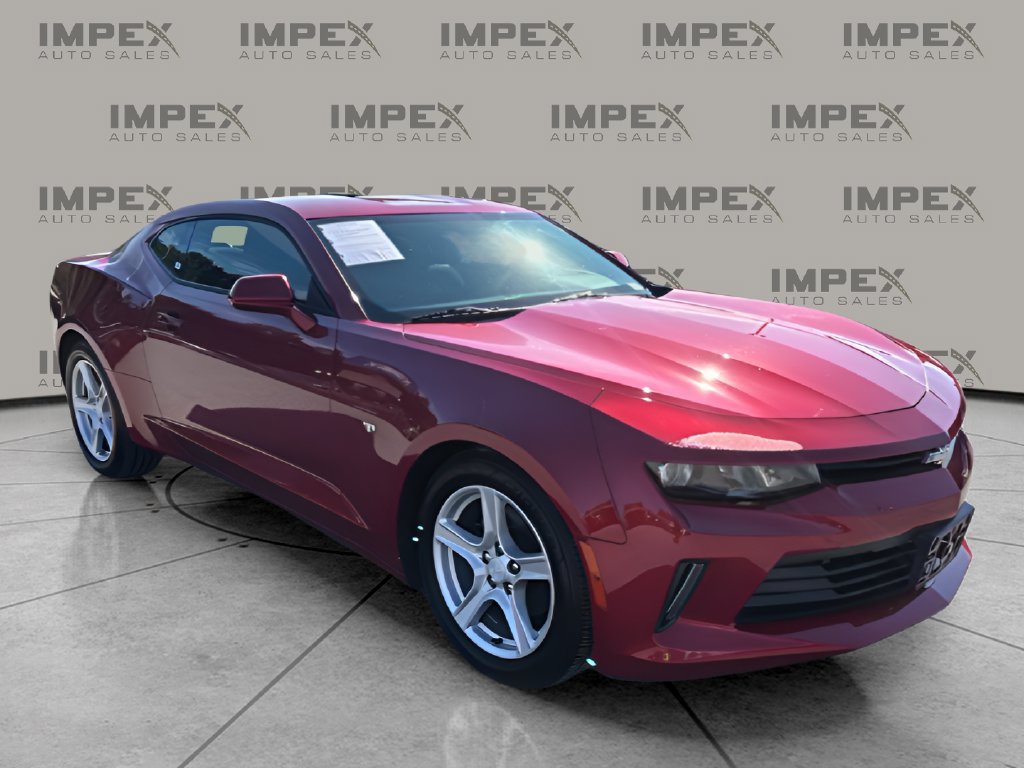 Used 2017 Chevrolet Camaro LT RWD image 7