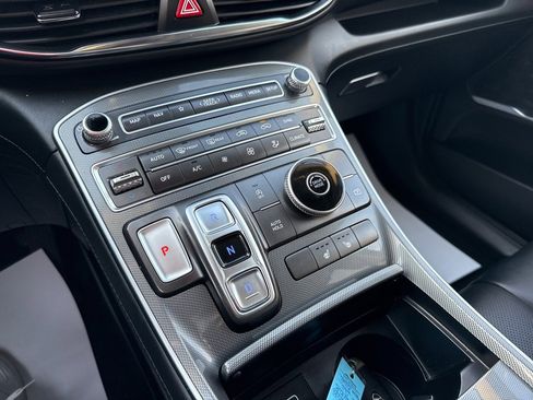 Used 2023 Hyundai Santa Fe SEL w/ Premium Package image 19