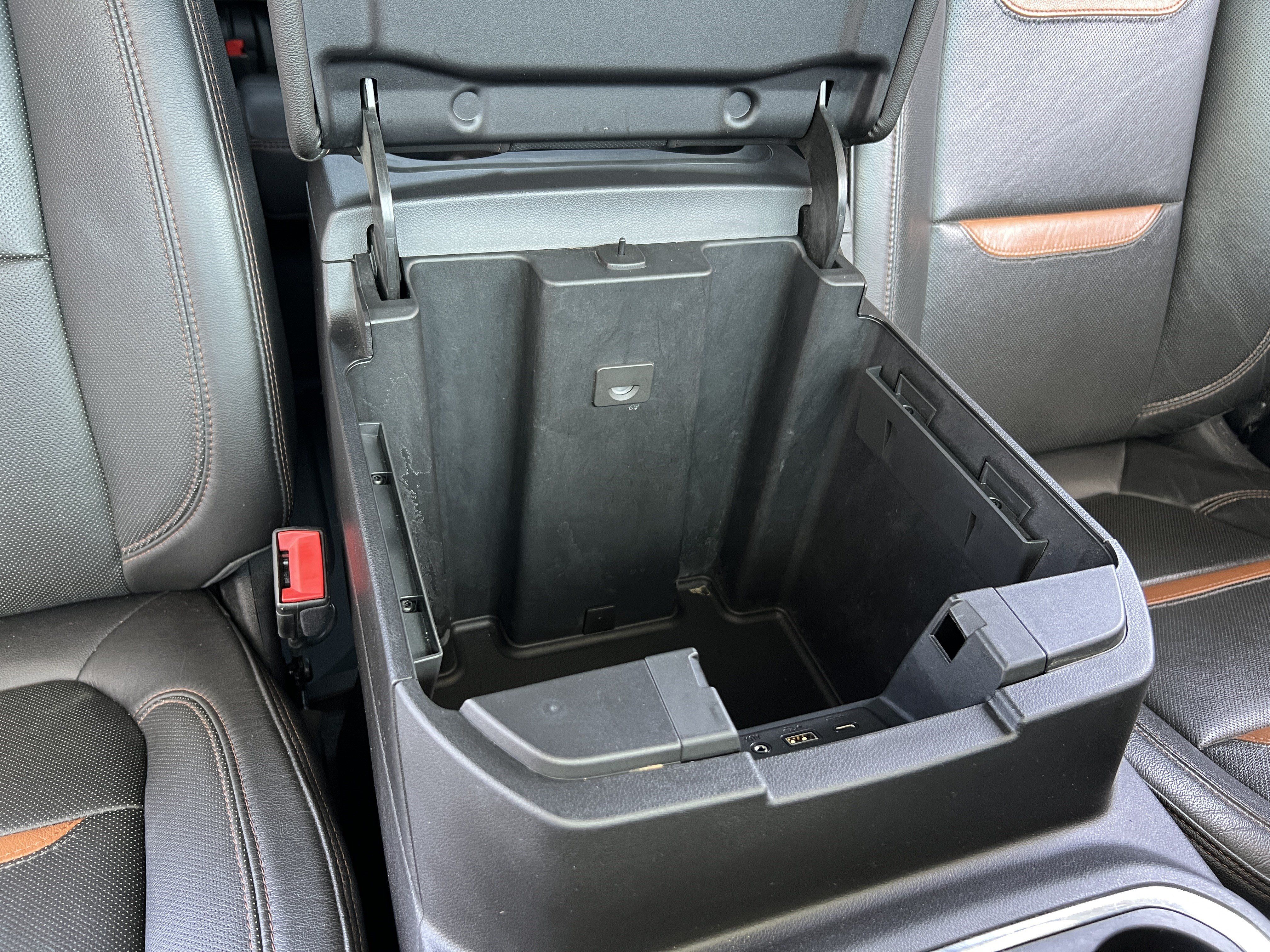 Used 2019 GMC Sierra 1500 AT4 w/ AT4 Premium Package AWD/4WD image 25
