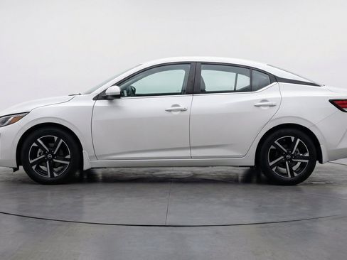 Used 2025 Nissan Sentra SV FWD image 5