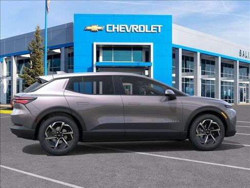 New 2026 Chevrolet Equinox EV LT image 5