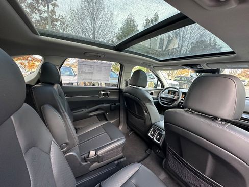 New 2026 Kia Sorento X-Line EX image 19