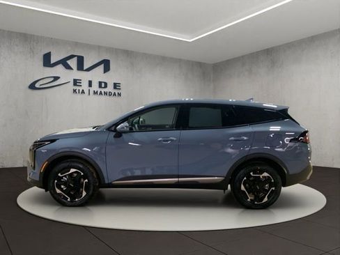 New 2026 Kia Sportage S image 2