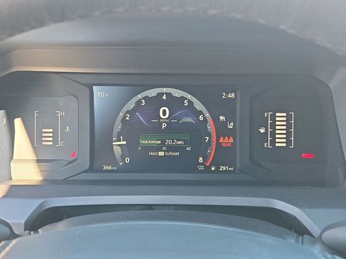 Certified 2025 Toyota Tacoma SR5 image 33