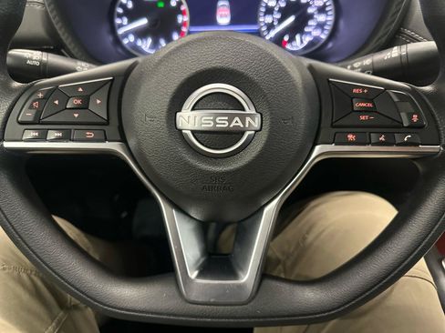 Used 2025 Nissan Sentra SV FWD image 19