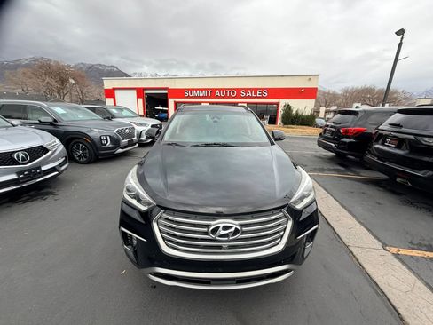 Used 2017 Hyundai Santa Fe Limited image 9