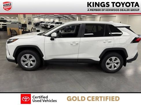 Certified 2024 Toyota RAV4 LE AWD/4WD image 5