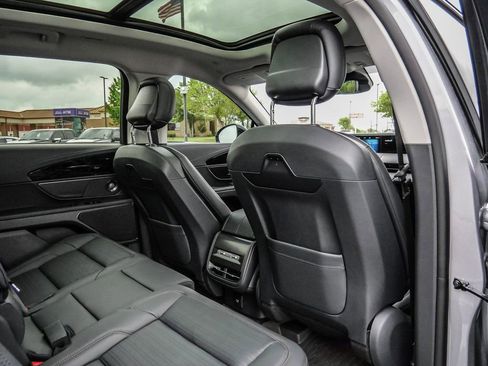 New 2026 Lincoln Nautilus Reserve w/ Jet Appearance Package image 23