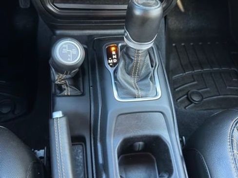 Used 2021 Jeep Wrangler Unlimited Sahara image 14