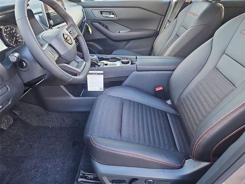 New 2026 Nissan Rogue SV AWD/4WD image 15