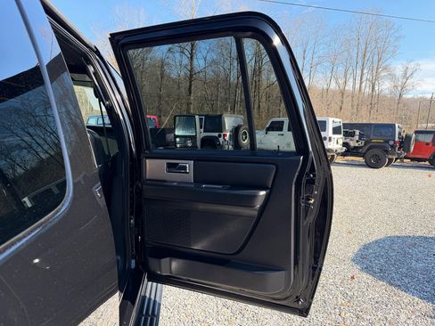 Used 2017 Ford Expedition EL XLT w/ Equipment Group 202A image 16