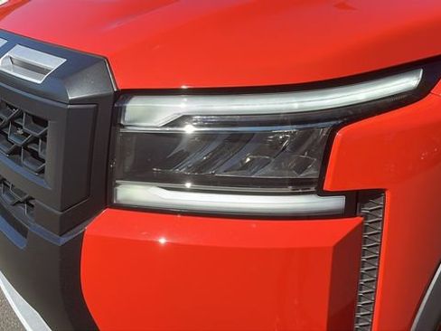 Used 2025 Nissan Frontier PRO-4X w/ Tow Package image 7