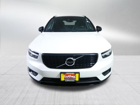 Used 2020 Volvo XC40 T5 R-Design w/ Protection Package Premier AWD/4WD image 2