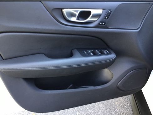 Certified 2025 Volvo V60 B5 Cross Country Plus image 14