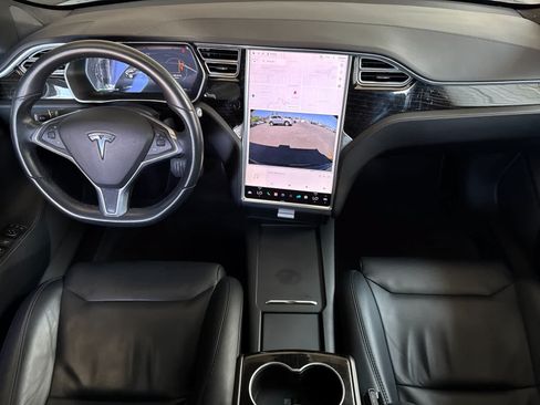 Used 2017 Tesla Model S 75 RWD image 3