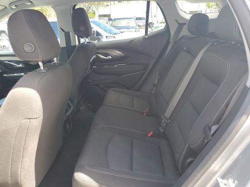 Used 2024 GMC Terrain SLE image 13