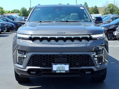 New 2026 Jeep Grand Wagoneer Limited AWD/4WD image 25