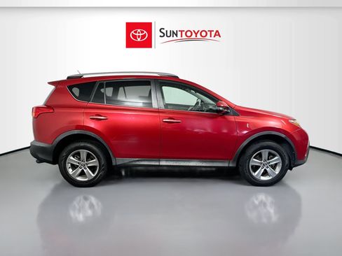 Used 2015 Toyota RAV4 XLE FWD image 2