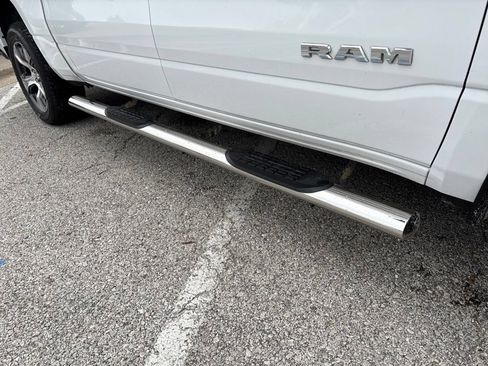 Used 2023 RAM 1500 Laramie AWD/4WD image 5
