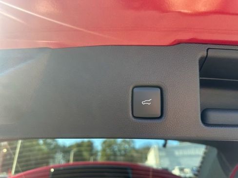 New 2026 Ford Escape SE w/ PHEV Premium Package FWD image 30